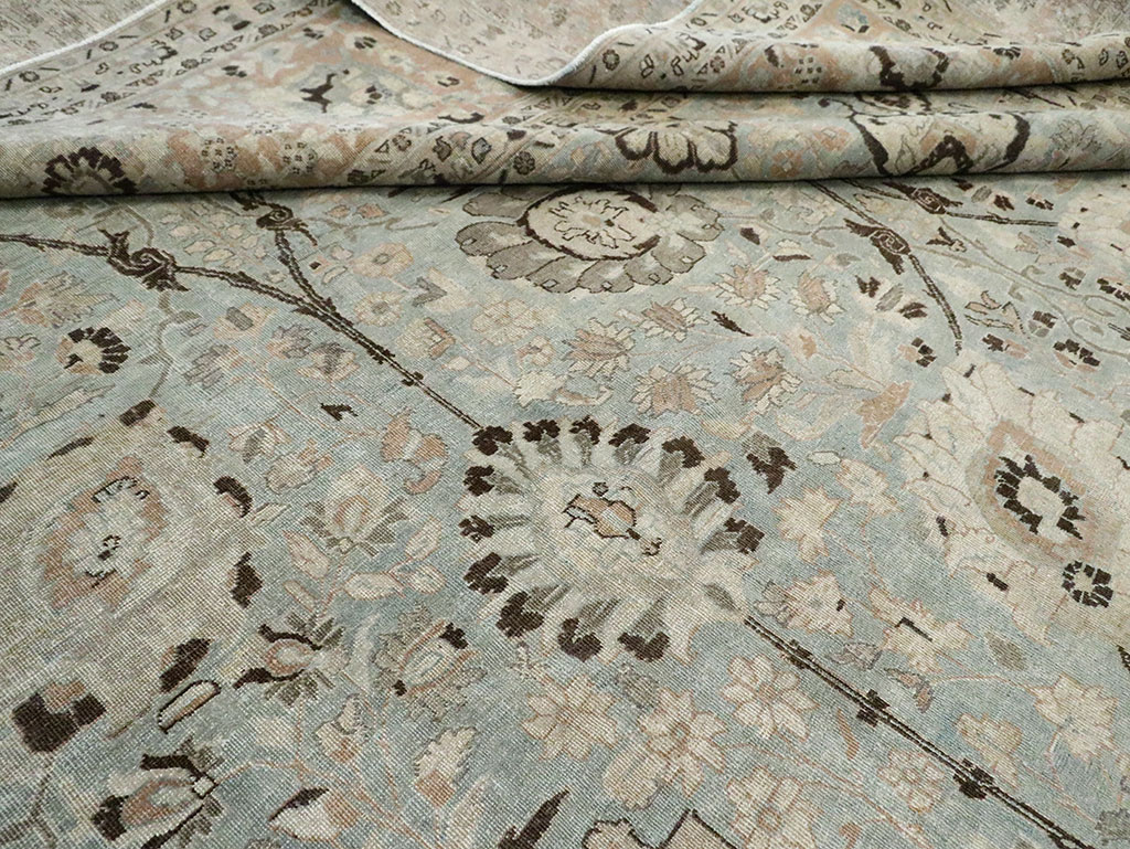 Antique Persian Tabriz Carpet, No.24400 - Gsblank