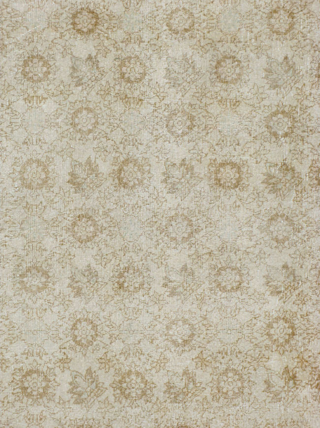 Vintage Turkish Sivas Distressed Rug, No.24401 - Gsblank