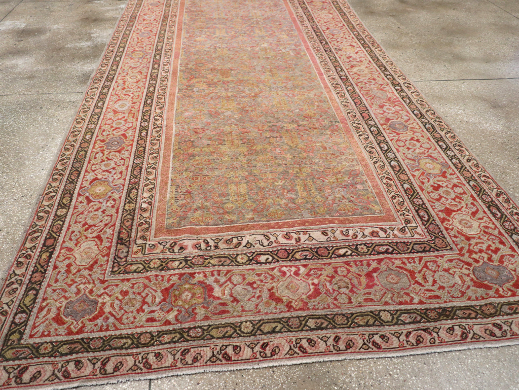 Antique Persian Mahal Gallery Carpet, No.24410 - Gsblank