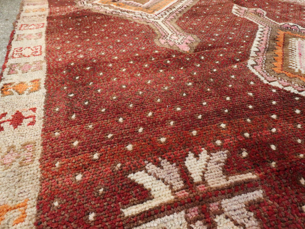 Vintage Turkish Anatolian Gallery Carpet, No.24418 - Gsblank