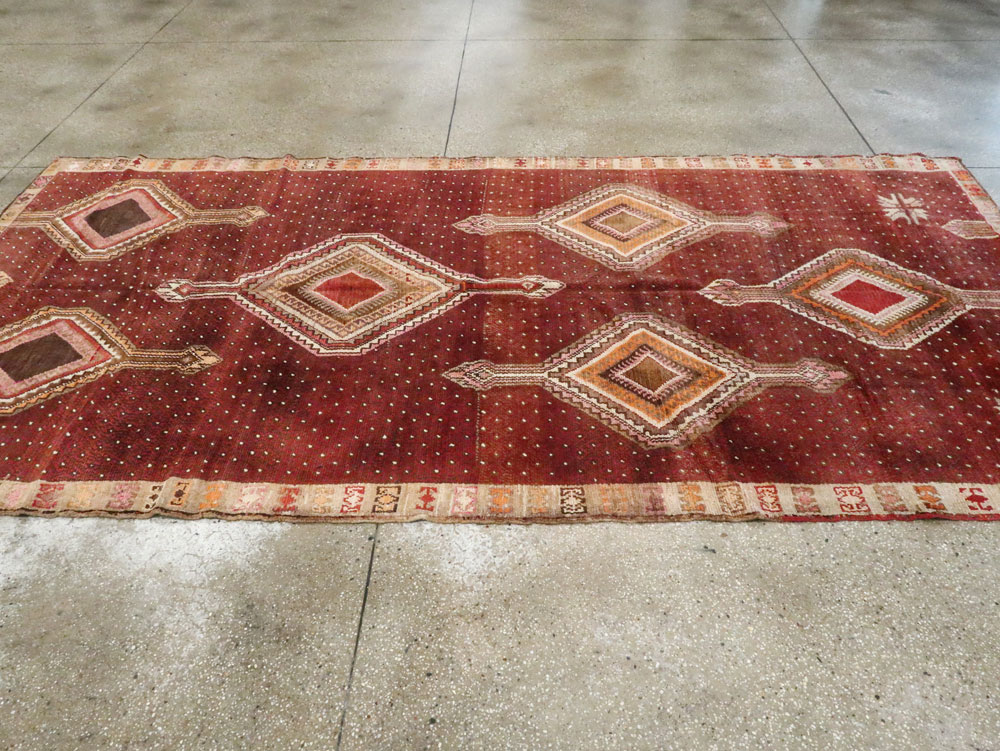 Vintage Turkish Anatolian Gallery Carpet, No.24418 - Gsblank