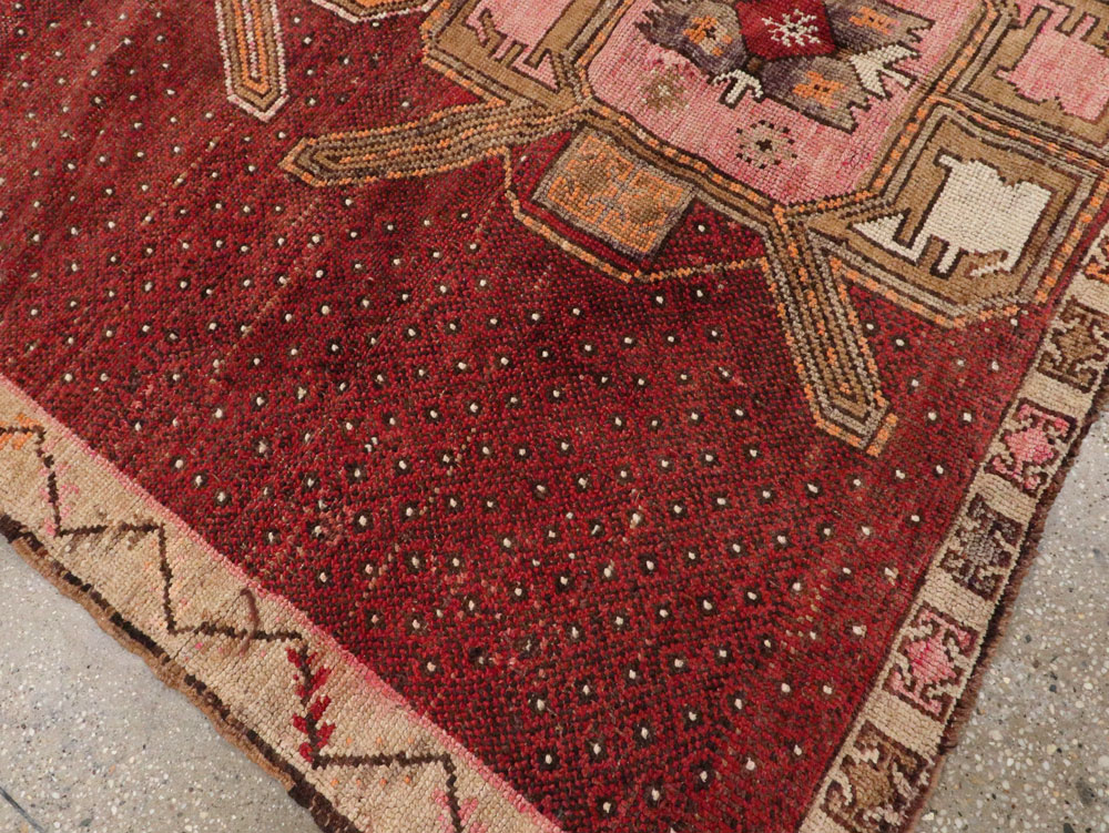 Vintage Turkish Anatolian Gallery Carpet, No.24423 - Gsblank