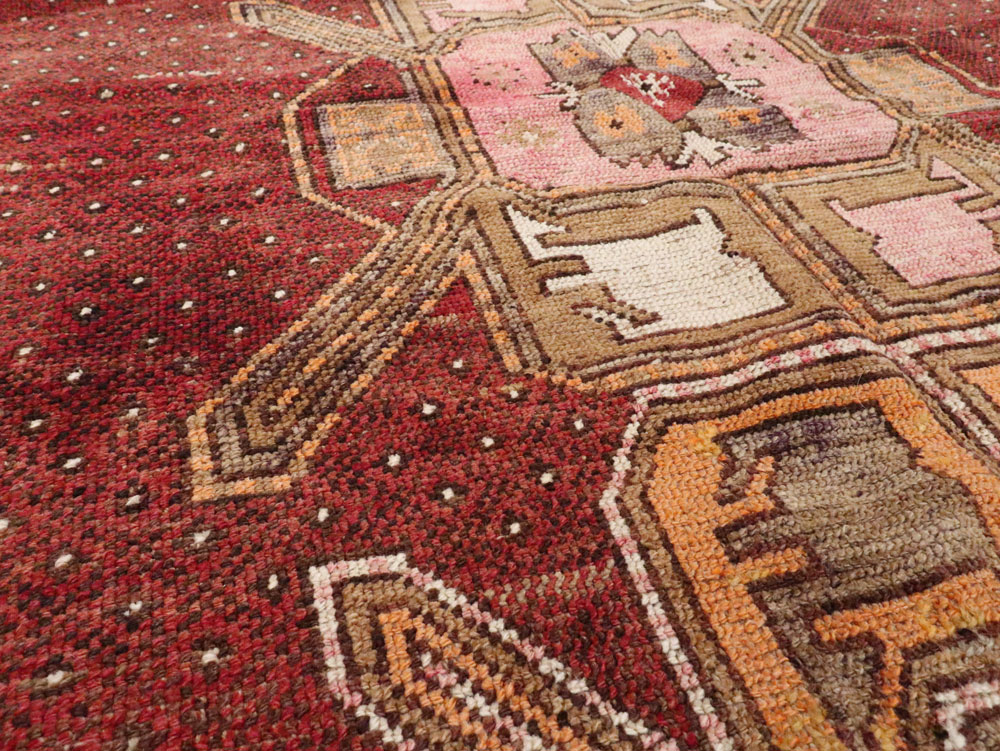 Vintage Turkish Anatolian Gallery Carpet, No.24423 - Gsblank