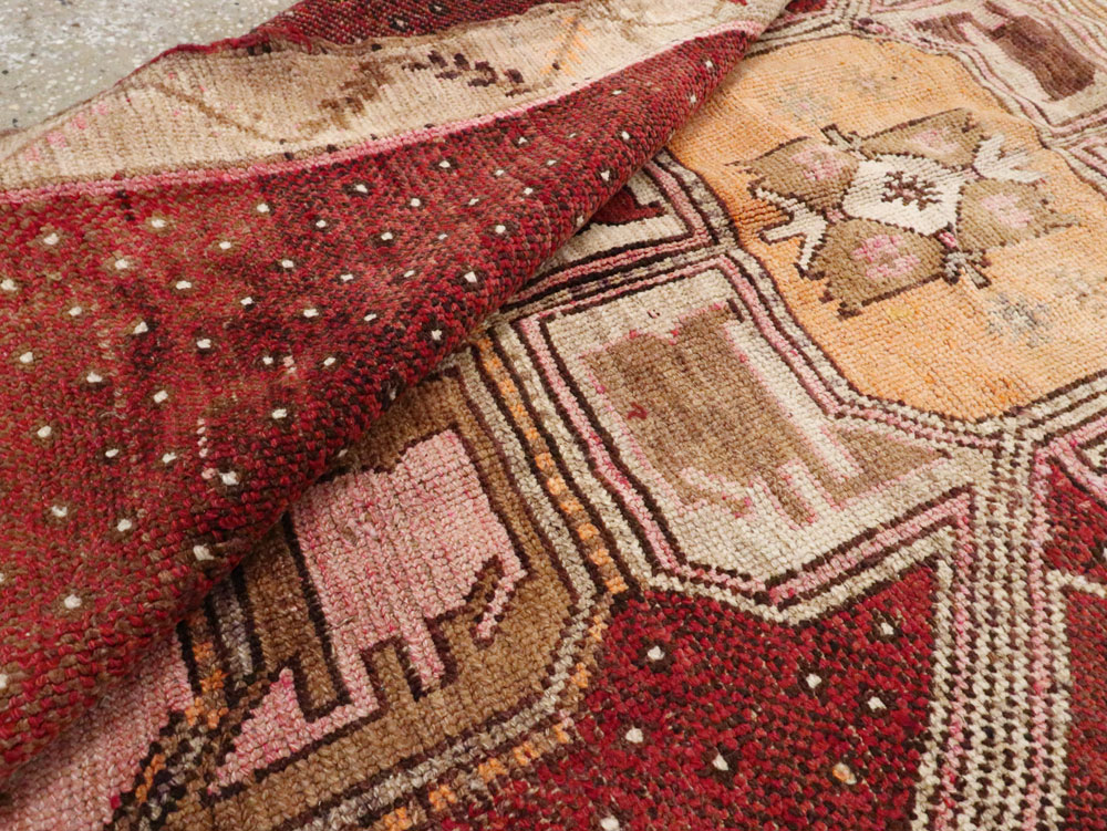 Vintage Turkish Anatolian Gallery Carpet, No.24423 - Gsblank