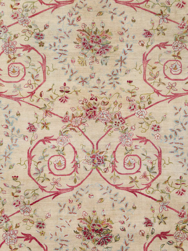 Antique Persian Sarouk Carpet, No.24433 - Gsblank