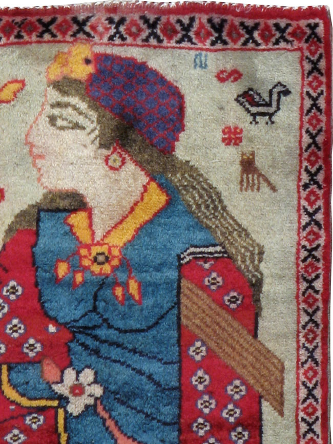 Vintage Persian Tabriz Pictorial Rug, No.24436 - Gsblank