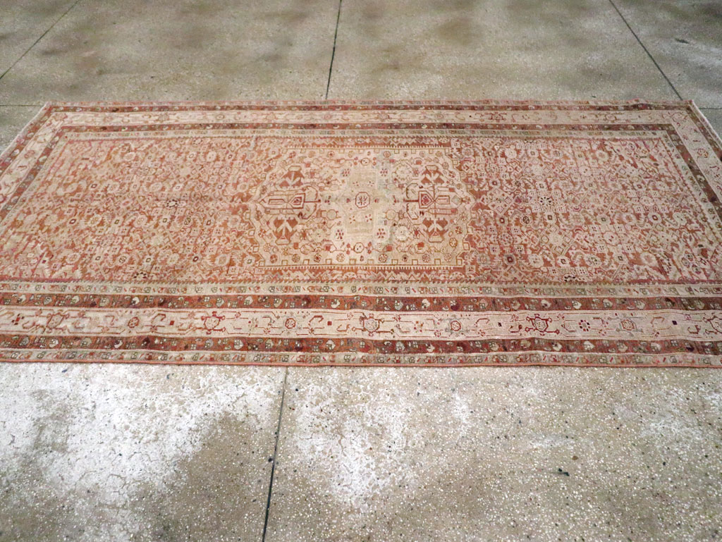 Antique Persian Malayer Gallery Rug, No.24446 - Gsblank