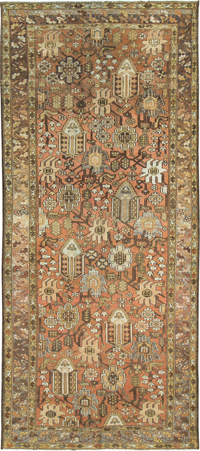 Antique Persian Bakhtiari Gallery Carpet, No.24455 - Gsblank