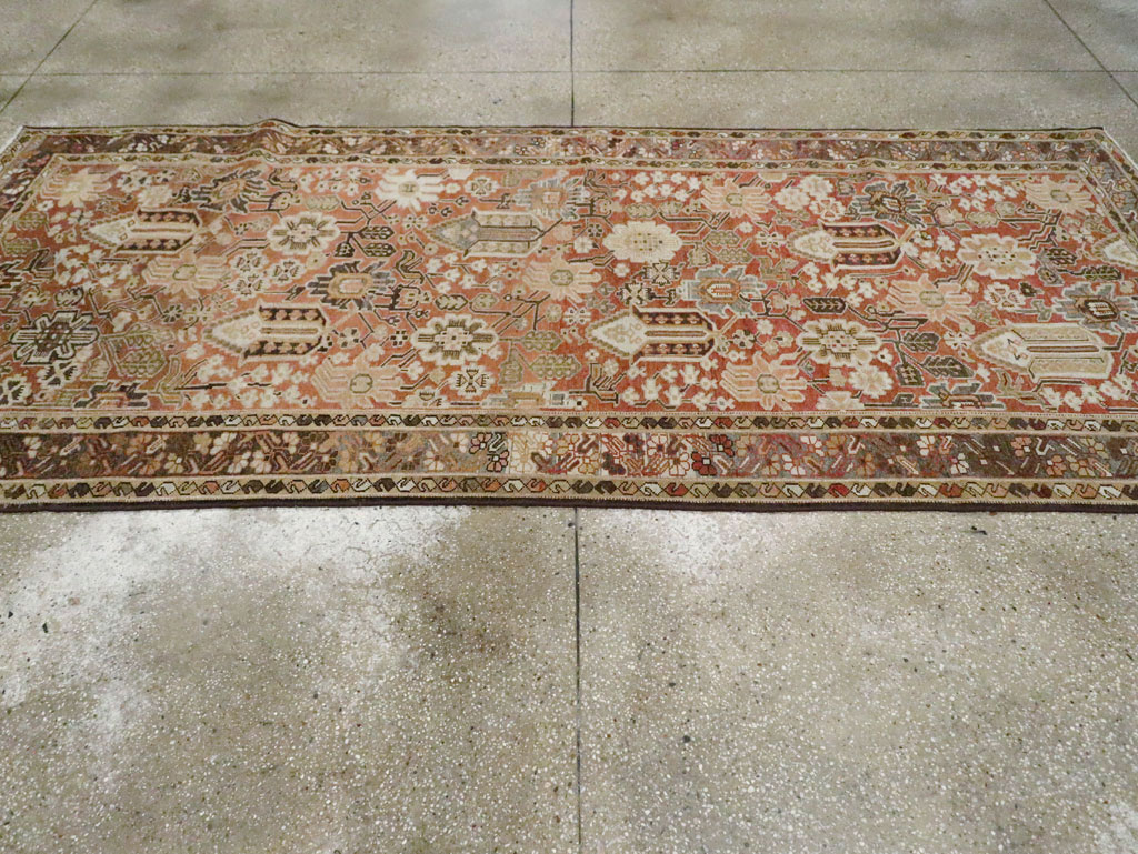 Antique Persian Bakhtiari Gallery Carpet, No.24455 - Gsblank