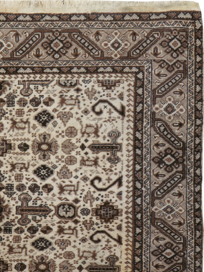 Vintage Persian Tabriz Rug, No.24463 - Gsblank