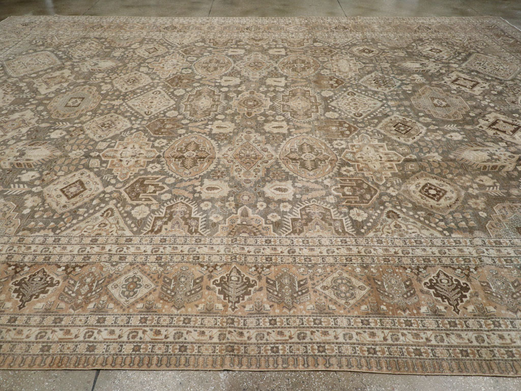 Antique Persian Tabriz Carpet, No.24472 - Gsblank