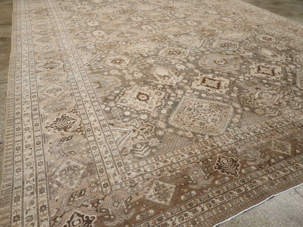 Antique Persian Tabriz Carpet, No.24472 - Gsblank