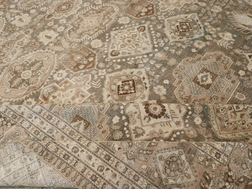 Antique Persian Tabriz Carpet, No.24472 - Gsblank