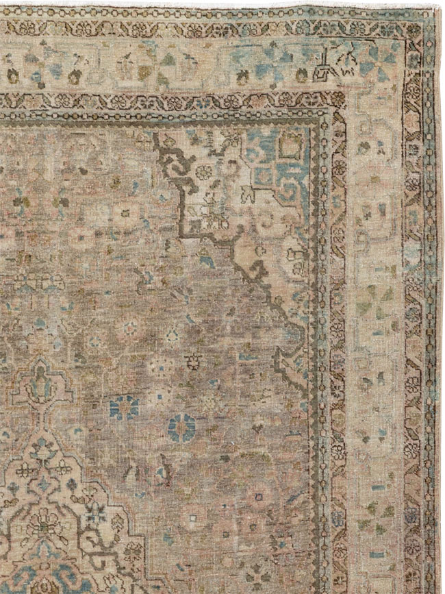 Antique Persian Sarouk Fereghan Accent Rug, No.24479 - Gsblank