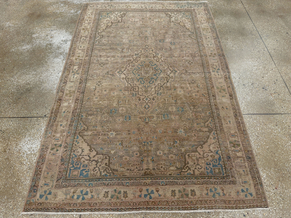 Antique Persian Sarouk Fereghan Accent Rug, No.24479 - Gsblank