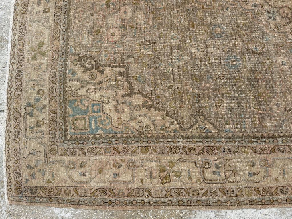 Antique Persian Sarouk Fereghan Accent Rug, No.24479 - Gsblank