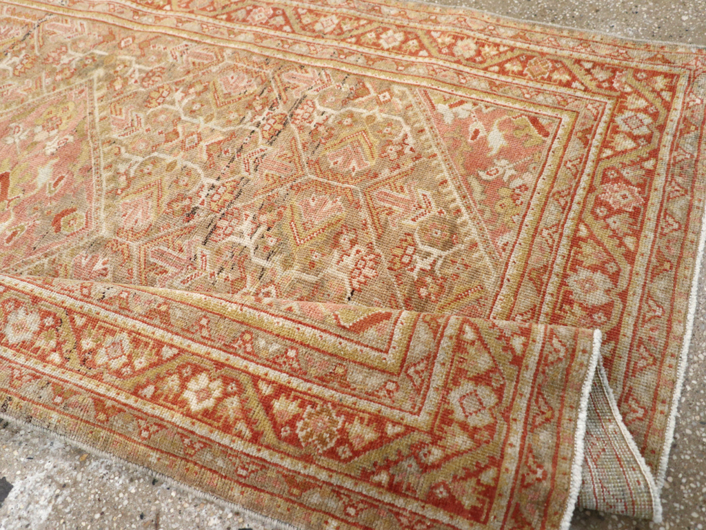 Antique Persian Mahal Rug, No.24480 - Gsblank