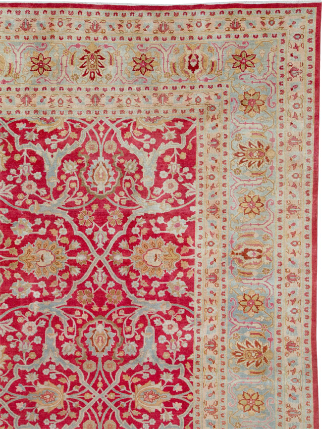 Antique Persian Tabriz Carpet, No.24493 - Gsblank