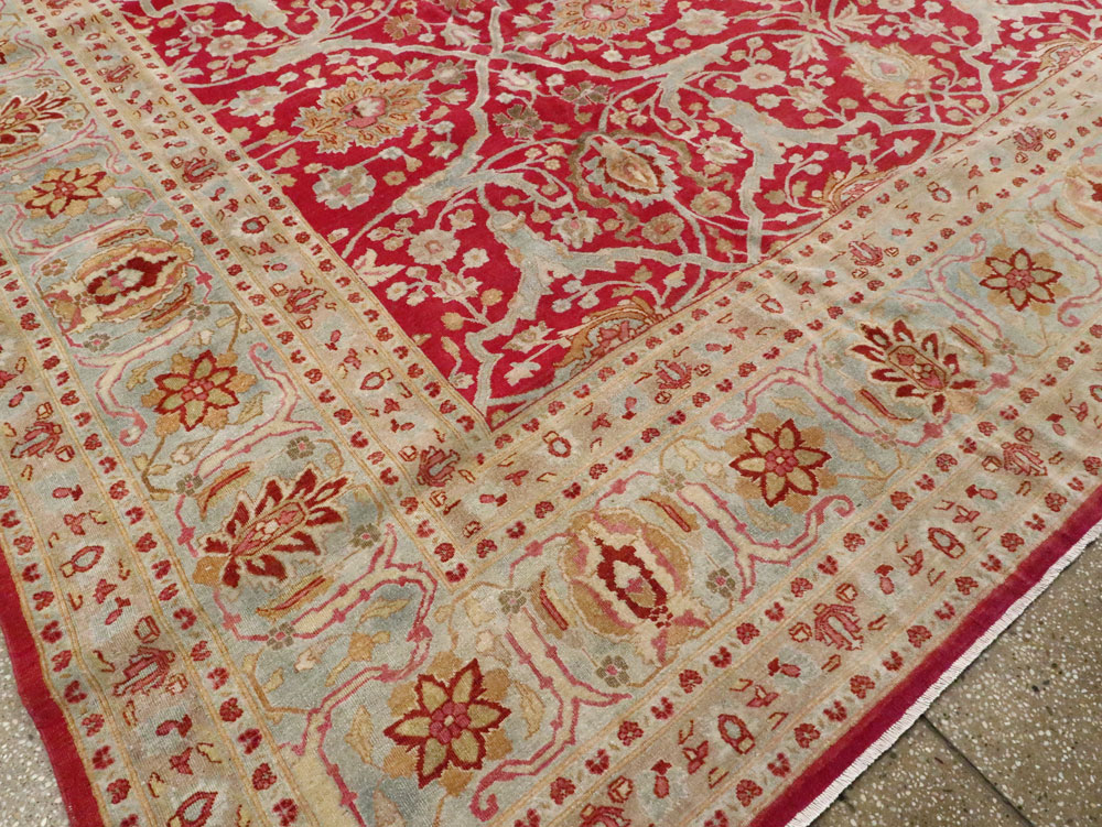 Antique Persian Tabriz Carpet, No.24493 - Gsblank