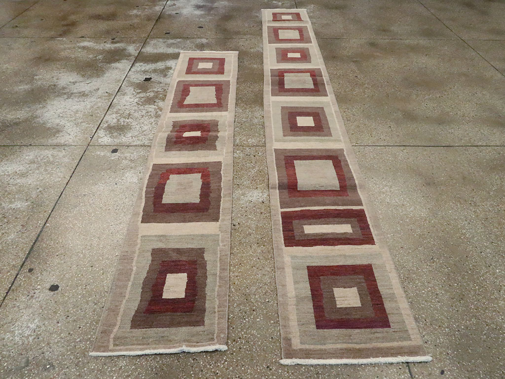 Modern Persian Tabriz Runner, No.24495 - Gsblank