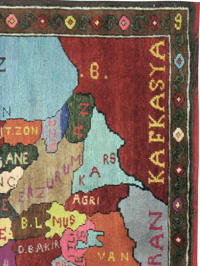 Vintage Turkish Anatolian Map Rug, No.24515 - Gsblank