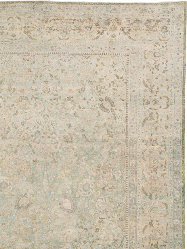Antique Persian Tabriz Carpet, No.24516 - Gsblank