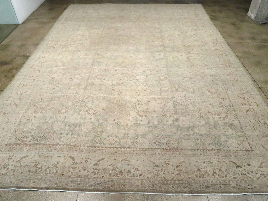 Antique Persian Tabriz Carpet, No.24516 - Gsblank