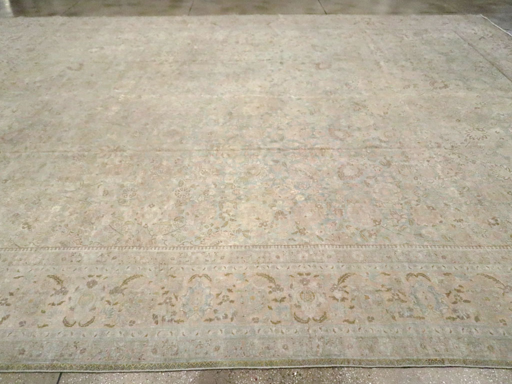 Antique Persian Tabriz Carpet, No.24516 - Gsblank