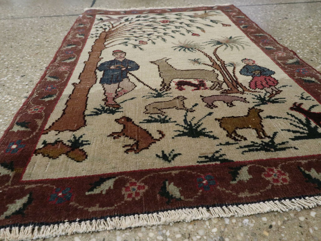 Vintage Persian Tabriz Pictorial Rug, No.24526 - Gsblank