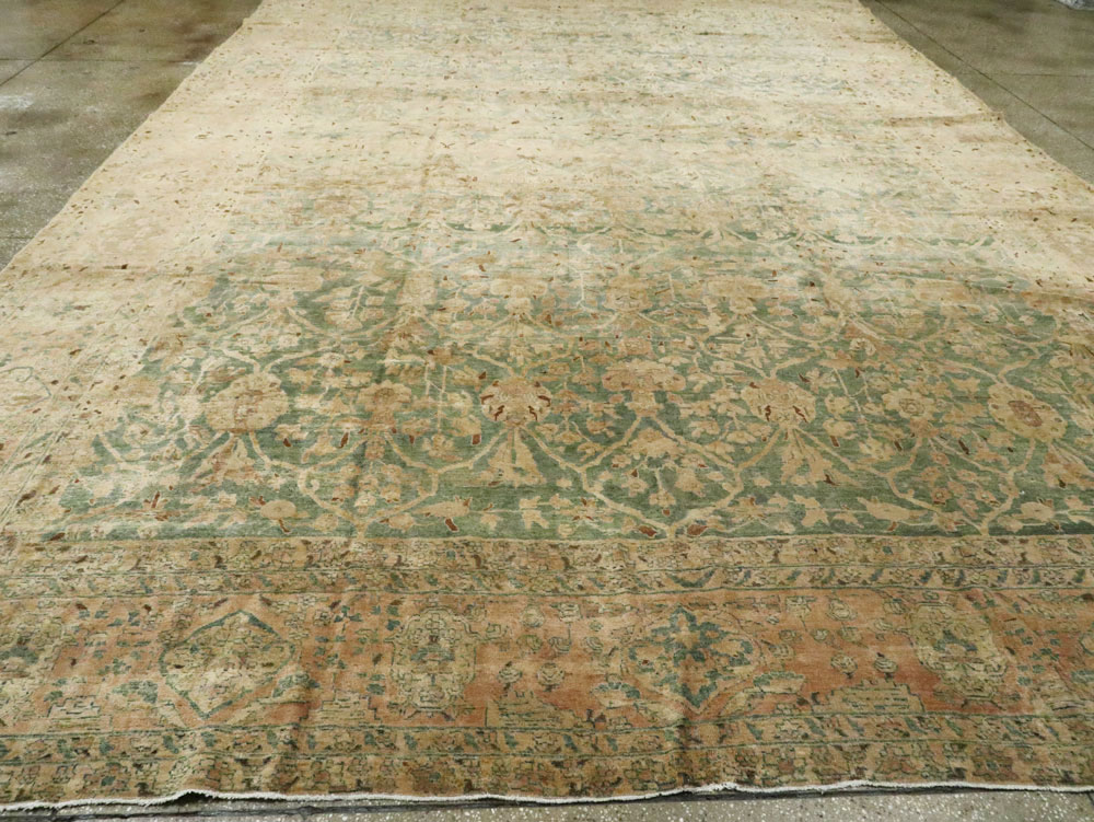 Antique Persian Tabriz Carpet, No.24529 - Gsblank