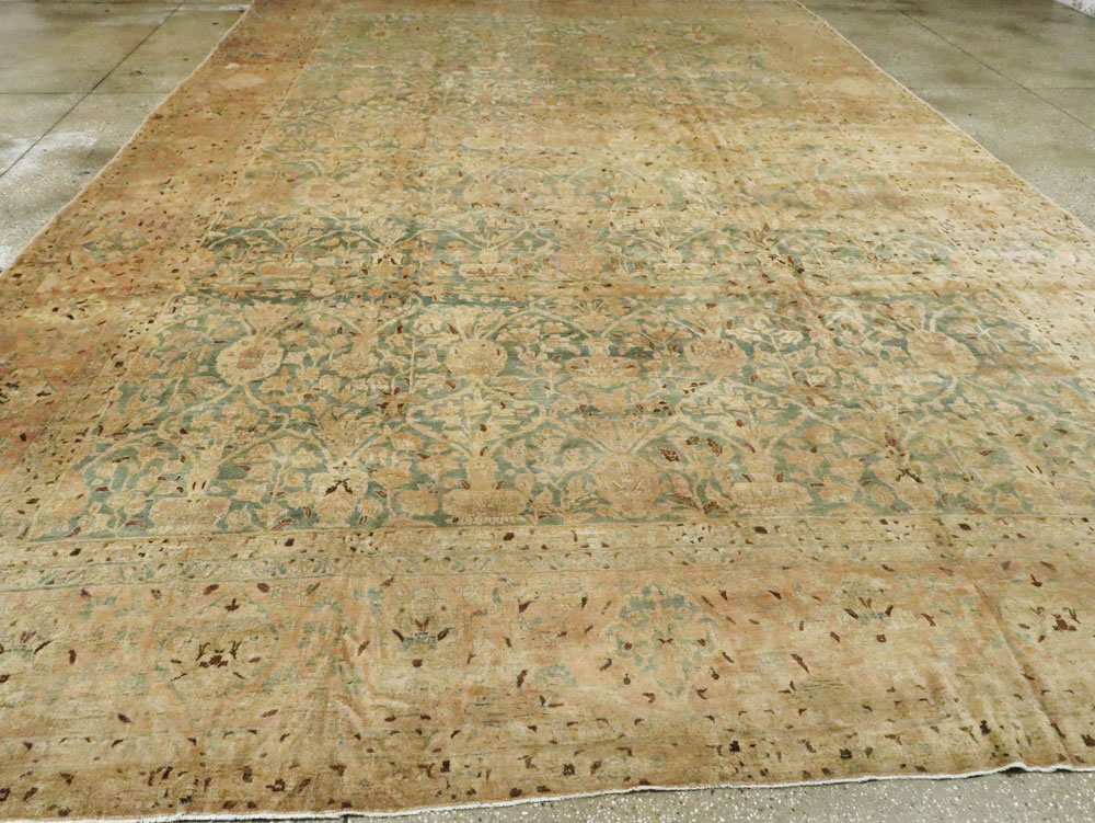 Antique Persian Tabriz Carpet, No.24529 - Gsblank