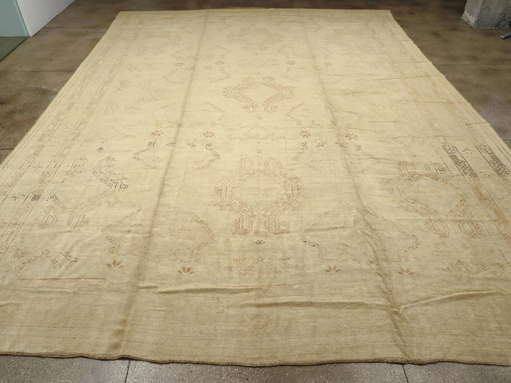 Antique Turkish Oushak Carpet, No.24530 - Gsblank