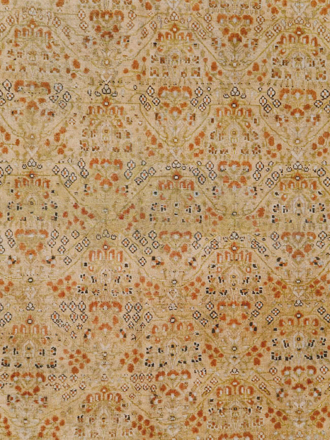 Vintage Persian Shiraz Carpet, No.24556 - Gsblank