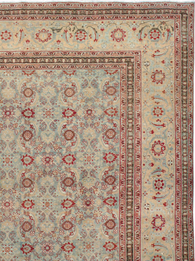 Antique Persian Tabriz Carpet, No.24559 - Gsblank