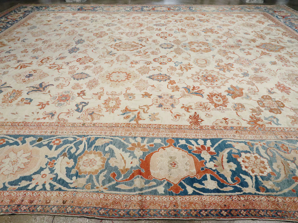 Antique Persian Sultanabad Carpet, No.24573 - Gsblank