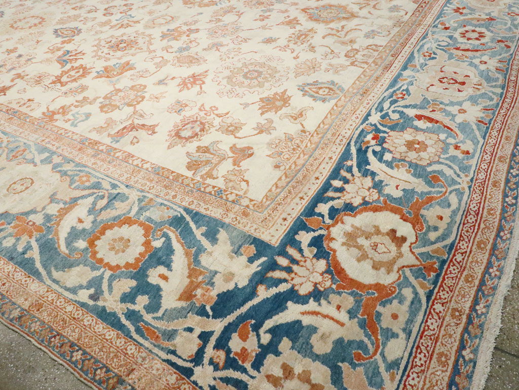 Antique Persian Sultanabad Carpet, No.24573 - Gsblank