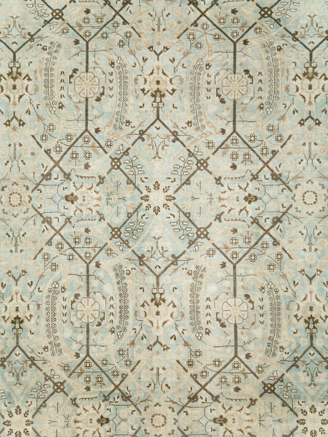 Antique Persian Tabriz Carpet, No.24579 - Gsblank