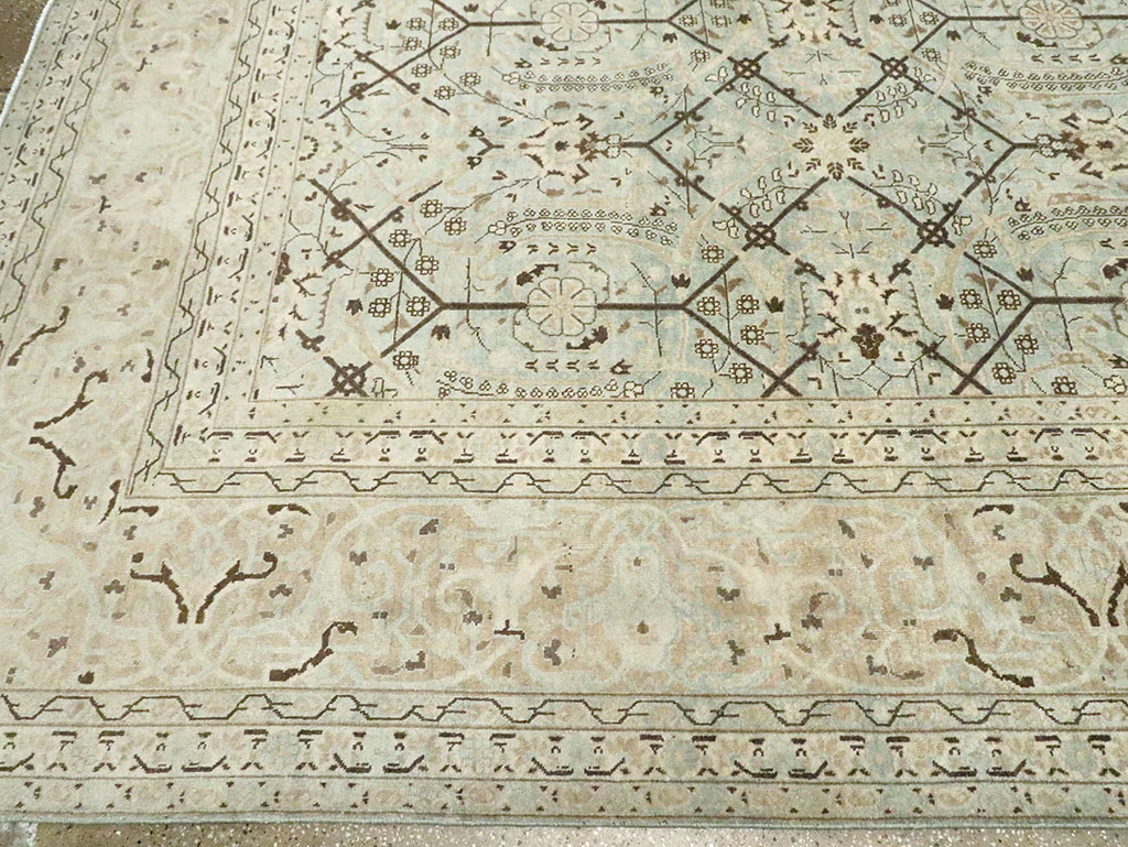 Antique Persian Tabriz Carpet, No.24579 - Gsblank