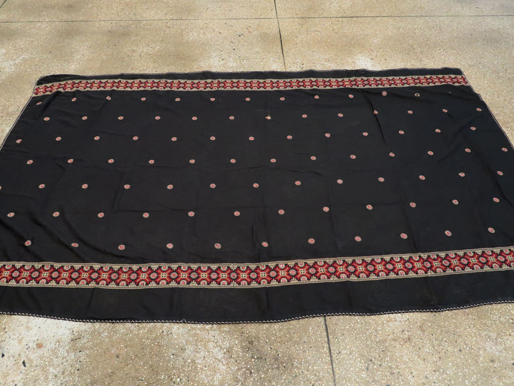 Vintage Persian Embroidered Textile, No.24590 - Gsblank