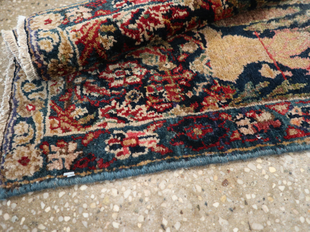 Vintage Persian Tabriz Rug, No.24610 - Gsblank