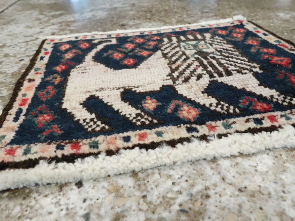 Antique Persian Hamadan Pictorial Rug, No.24612 - Gsblank