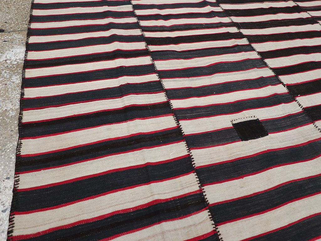 Vintage Persian Flatweave Kilim Room Size Carpet, No.24627 - Gsblank