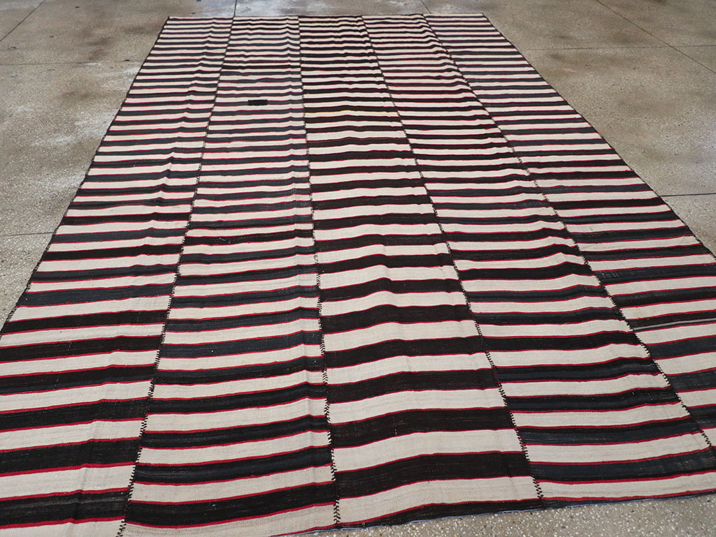 Vintage Persian Flatweave Kilim Room Size Carpet, No.24627 - Gsblank