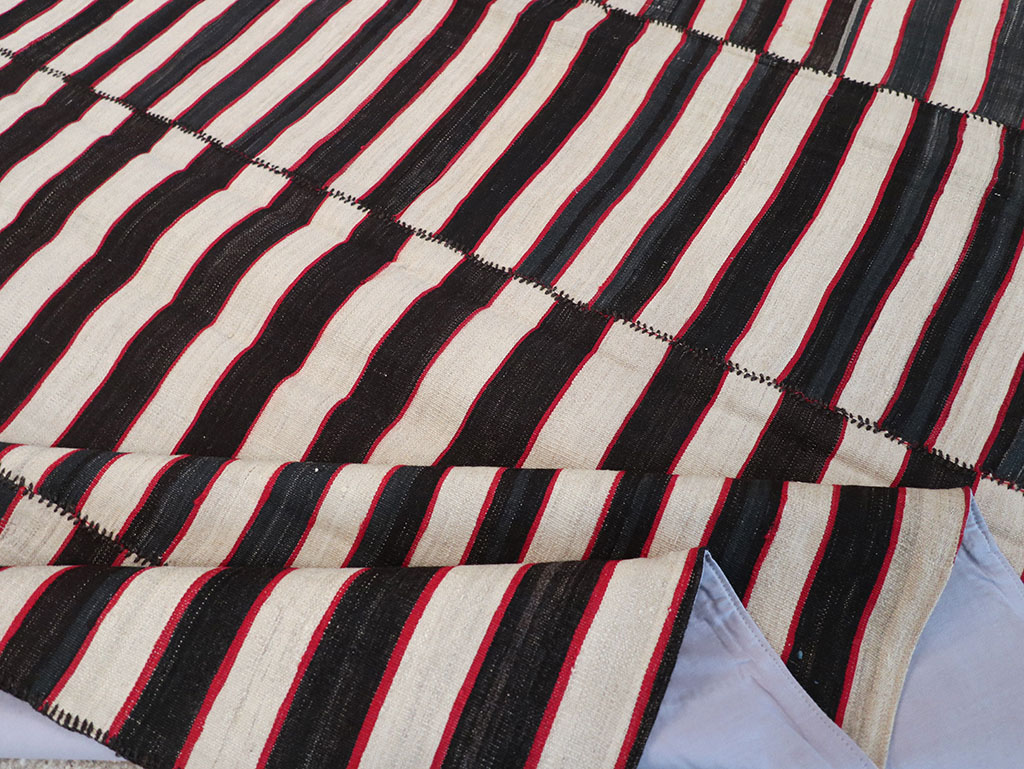 Vintage Persian Flatweave Kilim Room Size Carpet, No.24627 - Gsblank