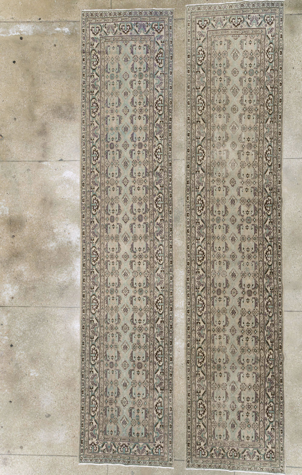 Vintage Perisan Malayer Runner (Pair: 1 of 2), No.24718 - Gsblank