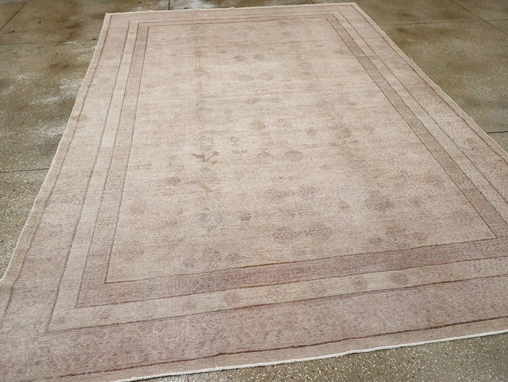 Vintage East Turkestan Khotan Carpet, No.24762 - Gsblank