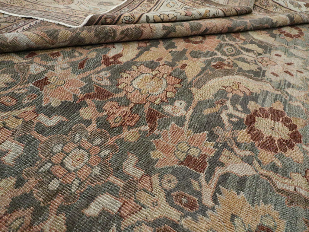 Antique Persian Mahal Oversize Carpet, No.24807 - Gsblank