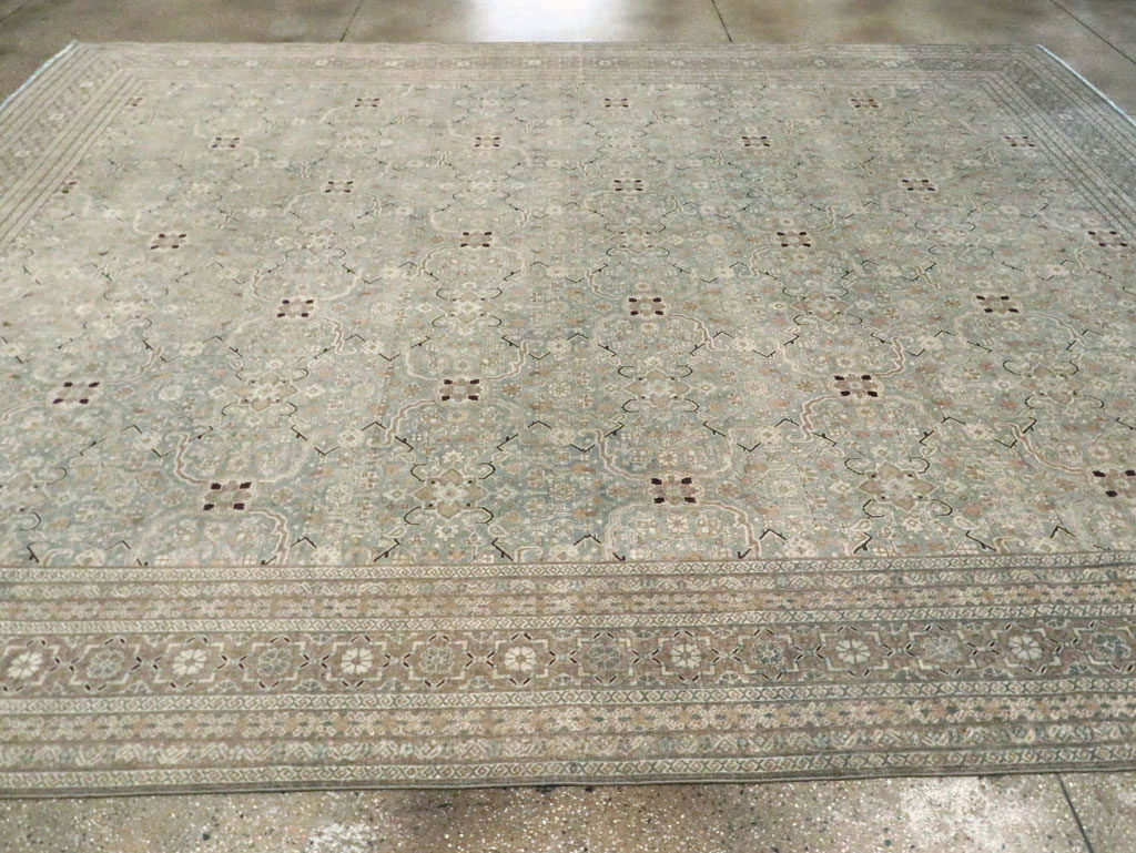 Antique Persian Tabriz Carpet, No.24810 - Gsblank