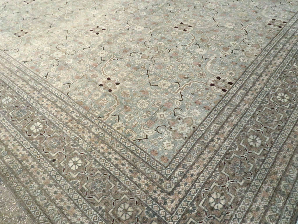 Antique Persian Tabriz Carpet, No.24810 - Gsblank