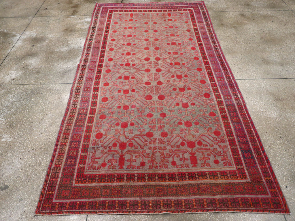 Antique East Turkestan Khotan Gallery Carpet, No.24842 - Gsblank